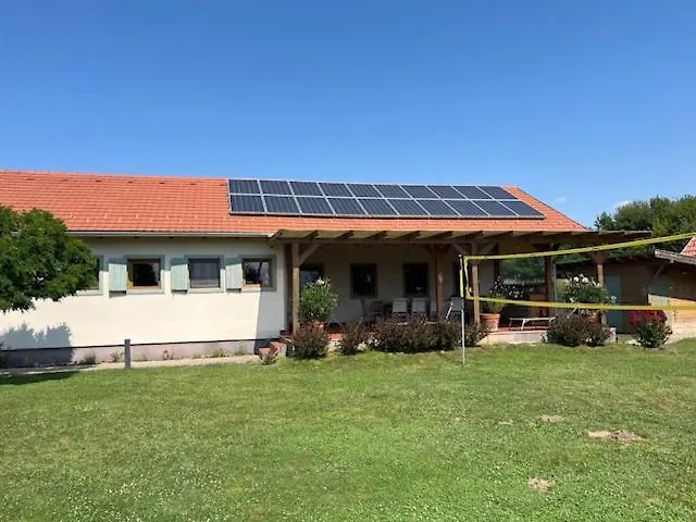 Reinpold Vendeghaz בית נופש Buzsák